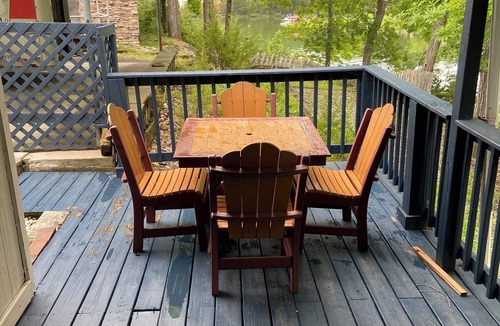 Dandridge House | Cedar Cove Hideaway -2 bd, 2 ba on Douglas Lake- Pet friendly with dock