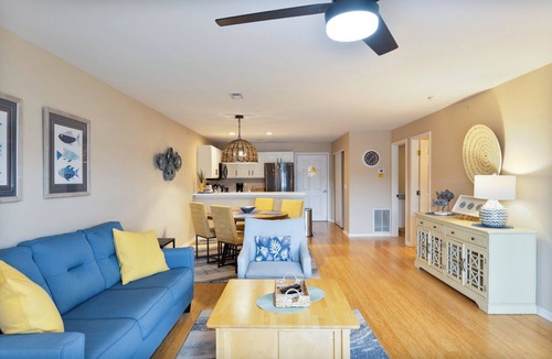Camdenton Condo | Cedar Glen 238-1I - Two Bedroom Apartment, Sleeps 4