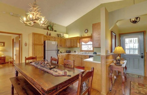 Sylva House | Cedar log home paradise w/mountain views - billiards and foosball