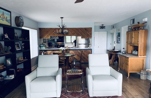 Lake Toxaway Condo | “Celebrate & Behold The Christmas Season in the Smokies!”