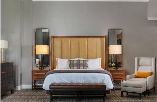 Braselton Hotel | Celebrate Scenic Retreat Moments in Upscale King Accommodations Near Vinery