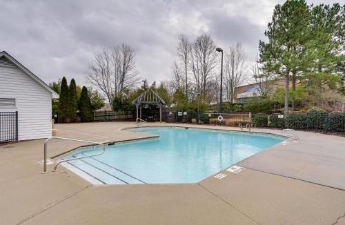 Greensboro House | Central Greensboro Townhome + Pool Access!