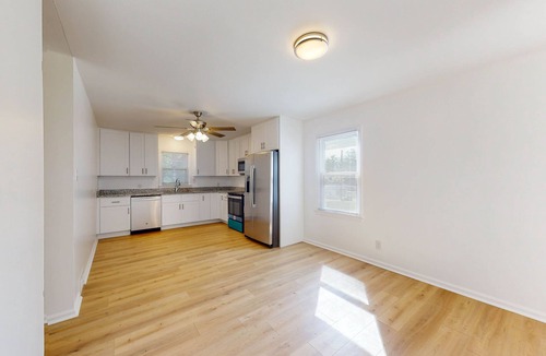 Lebanon House | Centrally Located 3 bed 1 bath
