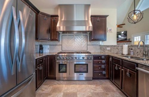 Penrose House | Chandler House · Chandler House - Custom Home with Mountain View