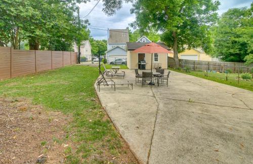 Wesley Heights House | Charlotte Home w/Yard - Near Spectrum Center!