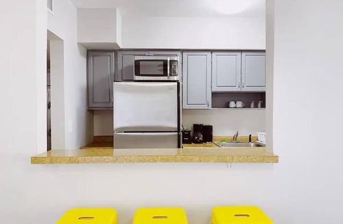 East Fort Lauderdale Apartment | Charming 1-Bedroom Apt w/Pool Access in Victoria Park – Minutes from Las Olas