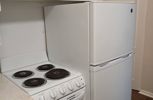 Bonnabel Place Apartment | Charming 1-bedroom apartment with WiFi, AC in tranquil Metairie