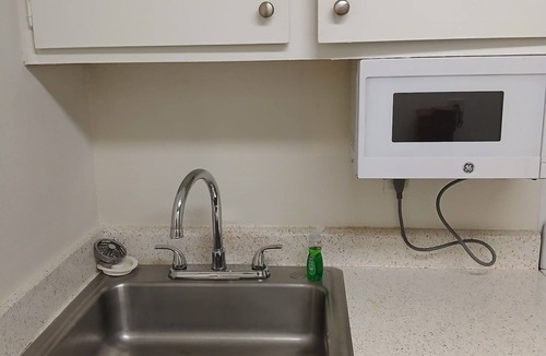 Bonnabel Place Apartment | Charming 1-bedroom apartment with WiFi, AC in tranquil Metairie