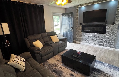 Richmond House | Charming 1-bedroom house with WiFi and AC in serene Richmond