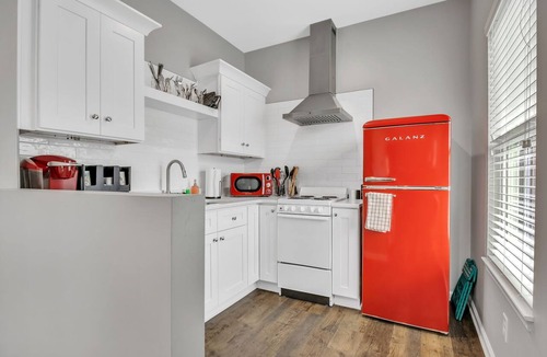 Greenville Apartment | Charming 1BD/1BA Studio, 4 Miles to Downtown GVL