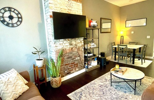 Old Louisville Condo | Charming 2-bedroom condo in delightful Louisville