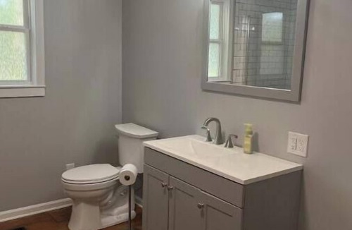 Stephens House | Charming 2-bedroom cottage in Hull GA on a beautiful 26 acre horse farm near UGA
