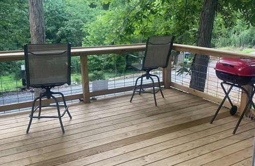 Benton House | Charming 2-bedroom mobile home with AC, WiFi in Benton very close to the Ky Lake