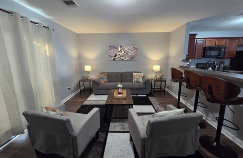 La Vergne House | Charming 2-bedroom townhome with WiFi, AC in fabulous La Vergne