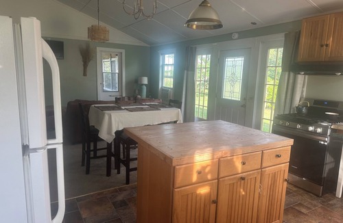 Cedar Island House | Charming 2-bedroom house with private beach access in peaceful Cedar Island