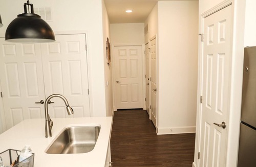 East Side Apartment | Charming 2BR/2BA Decatur Apt - Near Emory - Ask about our Special!!!