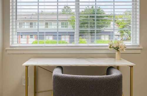 Shannon Apartment | Charming 2BR Hoover Retreat w/Easy Parking - Room Only