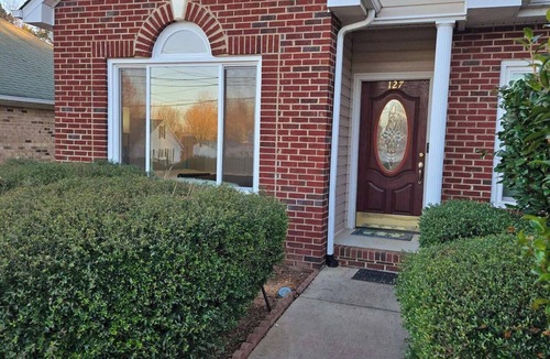Salisbury House | Charming 3-bedroom house with AC in Granite Quarry