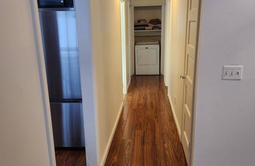 Harbor Springs House | Charming 3- BEDROOM/1 BATH Duplex Upper unit in Fabulous Harbor Springs.