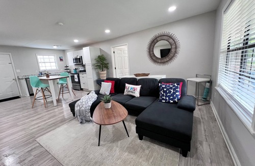 Royal Oaks Cottage | Charming 3-bedroom cottage - 5 minutes to Ole Miss!