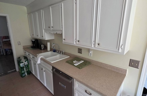 Columbia House | Charming 3-bedroom house with WiFi, AC in Columbia near Lake Murray