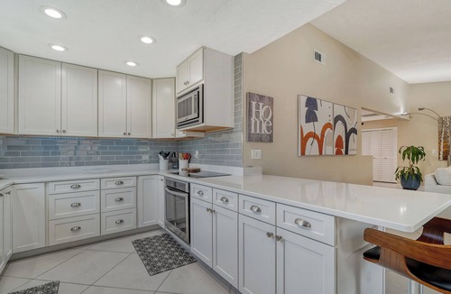 Whitfield House | Charming 3-bedroom house with private pool and in delightful Sarasota.