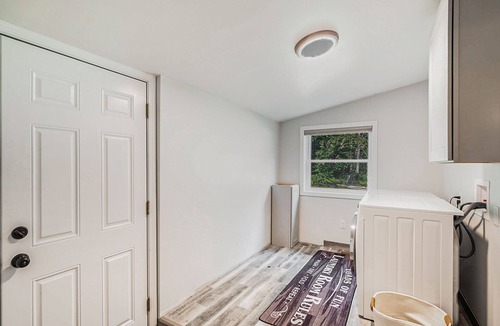 Mio House | Charming 3-bedroom house in wonderful Mio with WiFi, AC.