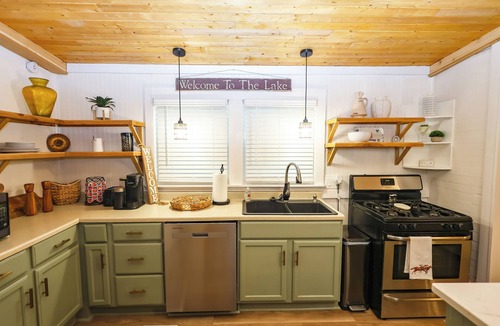 Lake Hamilton House | Charming 4-bedroom house on Lake Hamilton!