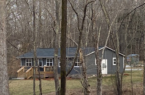 Fairview Cottage | Charming 5-bedroom cottage with AC and WiFi in Fairview