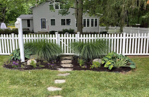 Clear Lake Cottage | Charming 5-bedroom cottage with WiFi, AC, recreation barn and great beach.