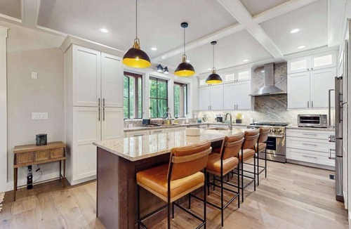 Cashiers House | Charming 5BR house with Full Kitchen, HUGE screened in porch and Gas Grill
