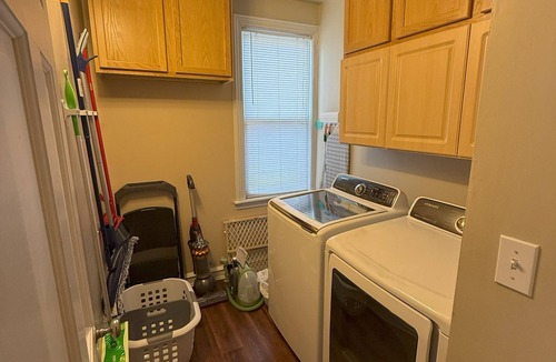 Algoma House | Charming Algoma house, close to winery, brewery, shopping, dining, & recreation.