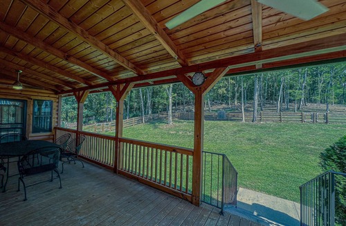 Watertown Cabin | Charming Cabin 3BR/3BA-Family & Pet Friendly!