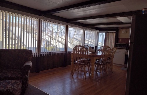 Houghton Lake Cabin | Charming cabin with lake and dock access in Houghton Lake
