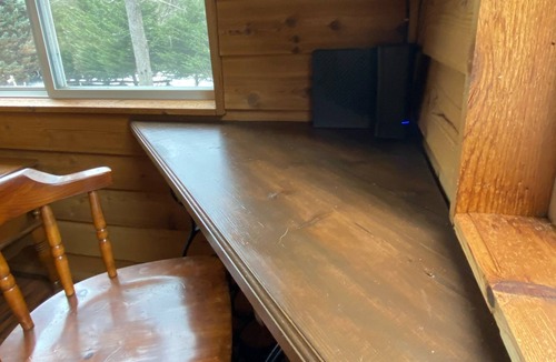 Cattail Creek Cabin | Charming Cattail Cabin Nestled in the Mountains