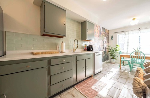 North Kessler Manor House | Charming Cottage Home | Ping Pong Natural Light!
