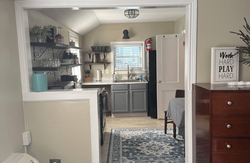 Lafayette Cottage | Charming cottage in central Lafayette 8 min to Purdue