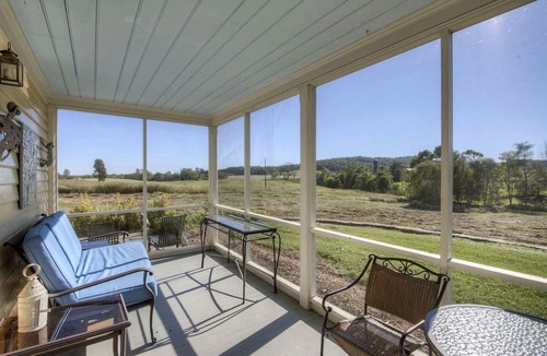Orange Cottage | Charming Cottage Rental on a 50-Acre Historical Estate near Orange, Virginia