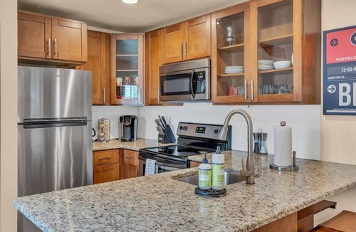 Shelby Hills House | Charming East Nash Escape - 5 Mins to Broadway!