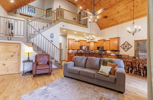 Whittier Cabin | Charming, Family-Friendly Cabin - Serene, Minutes from GSMNP Fun! Easy Access!