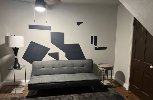 Hagerstown Apartment | Charming Historic Heights Neighborhood Apartment
