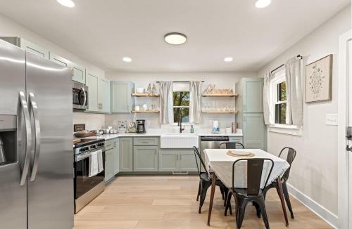 White House House | Charming home just 30 minutes north of Nashville