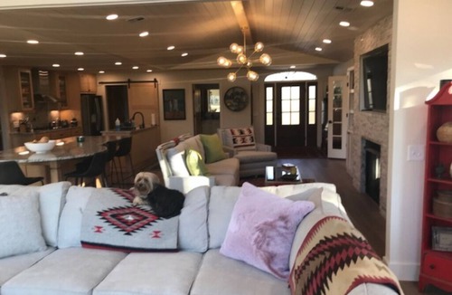 Bella Vista House | Charming Home located on Golf Course near the Ozark Mountains