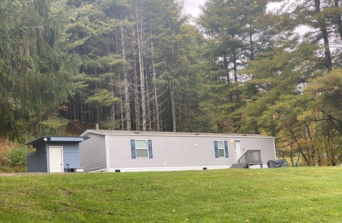 Mouth of Wilson House | Charming Mountain Retreat Near Grayson Highlands, 2BR 2BA, Sleeps 6