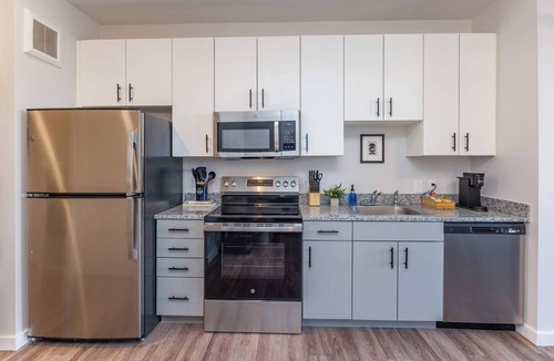 CUF Apartment | Charming Stay Near TQL & Paycor Stadiums