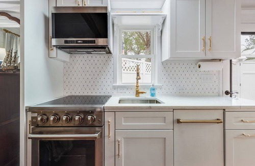 Bay Vista Cottage | Charming Tiny Home in Rehoboth Beach with a Water View