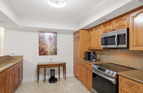 Deerfield Beach House | Charming waterfront townhouse
