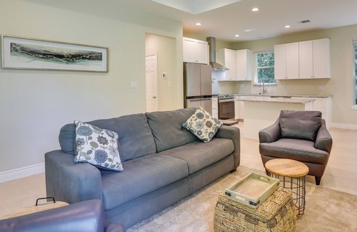 Seven Coves House | Charming Willis Hideaway < 1 Mi to Lake Conroe!