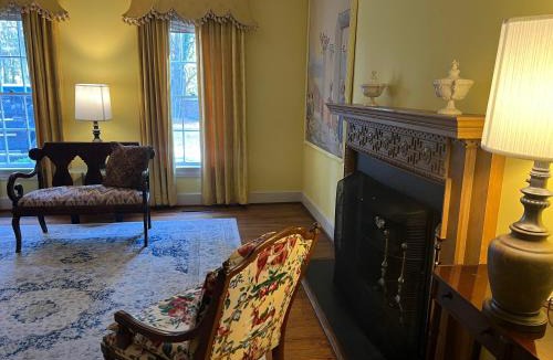 Goldsboro House | Chateau B