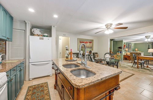 Hayesville Apartment | 'chateau on Compass Creek' Hayesville Apartment!
